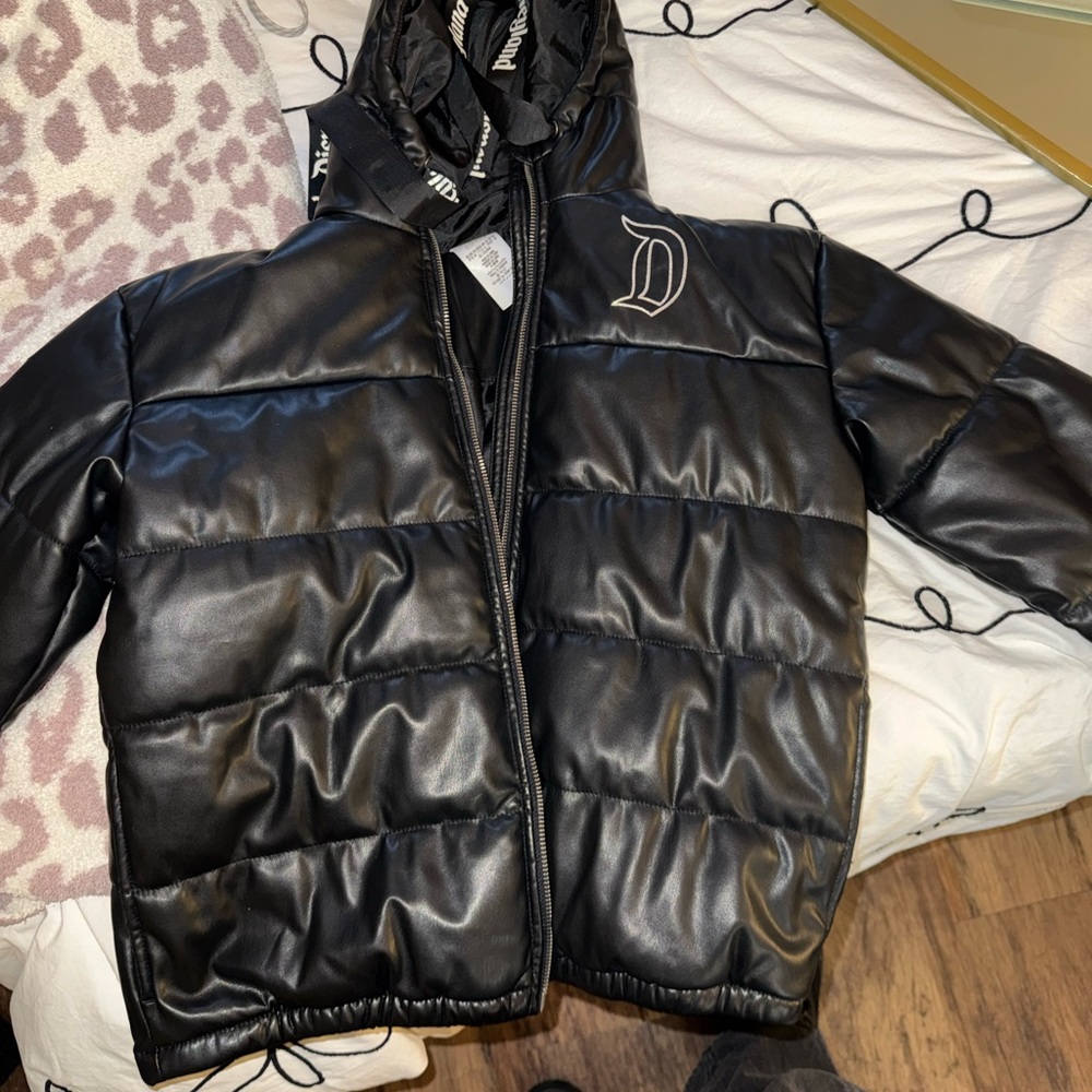 Disneyland puffer